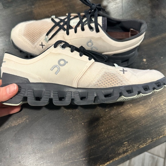 Womens On Cloud X3 fawn/magnet size 7.5 - Picture 8 of 10